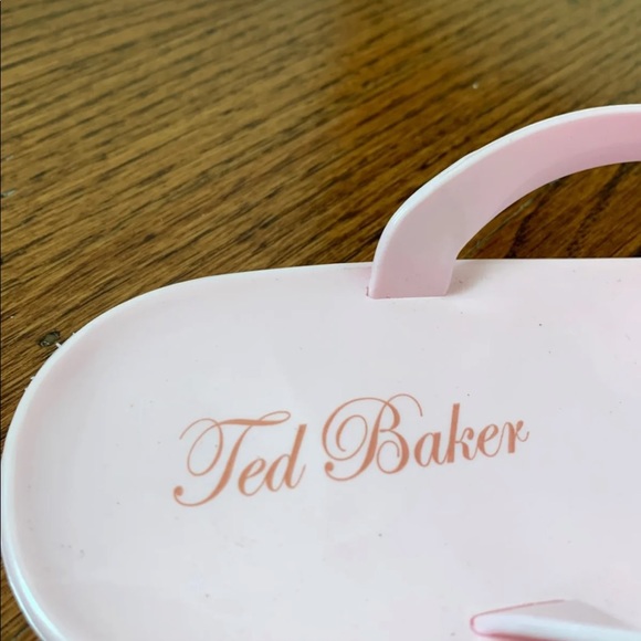 ✰ TED BAKER FLIP FLOPS (PINK) ✰ - Picture 2 of 5